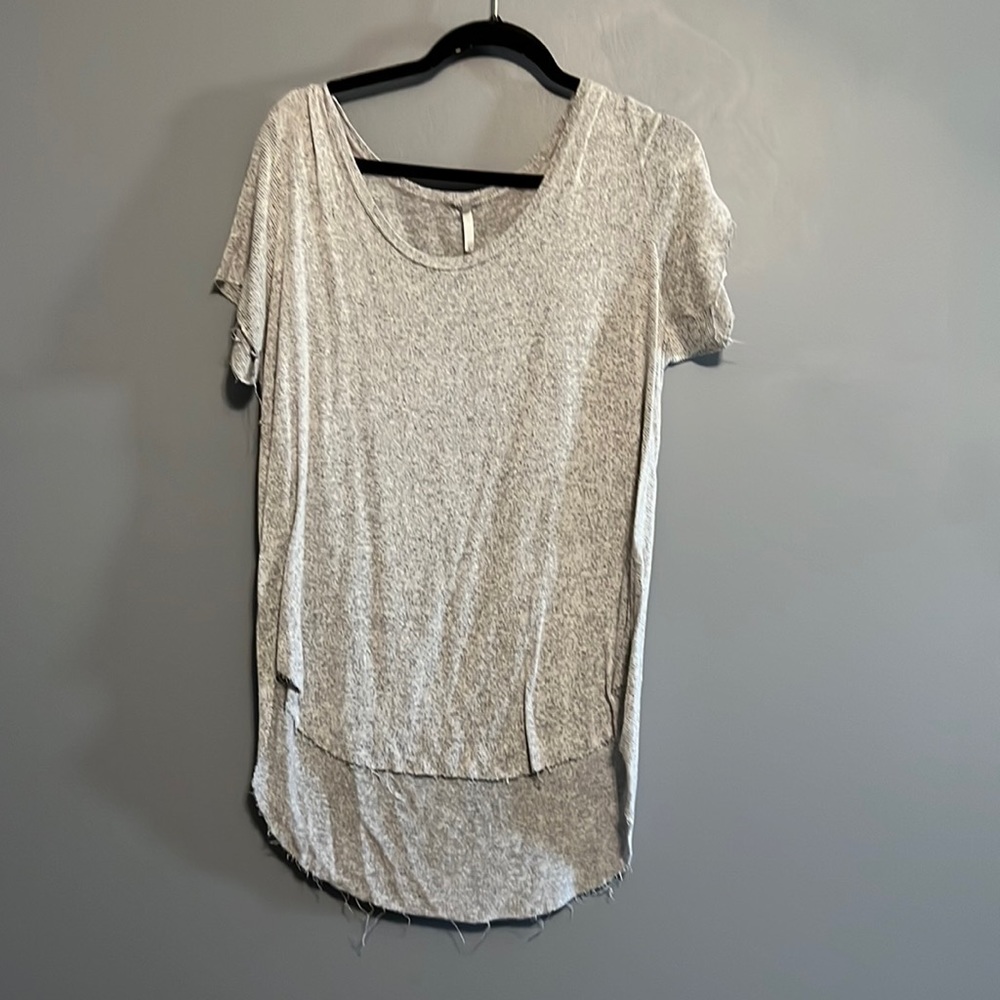 Grey distress tee